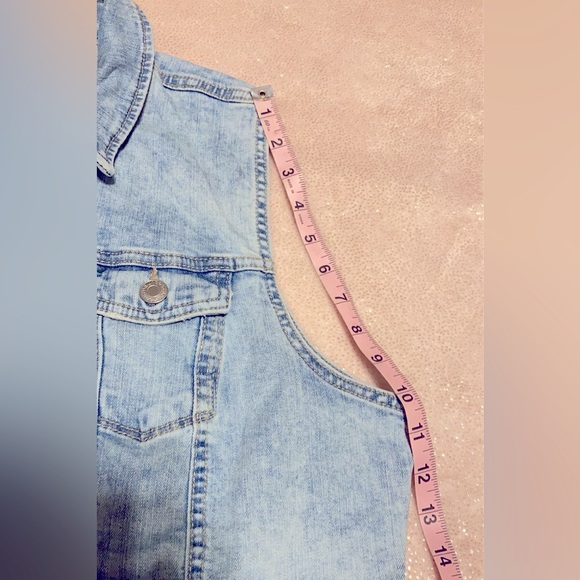 Maurices Light Wash Denim Jean Sleeveless Vest Size XL with Pockets - Picture 5 of 7